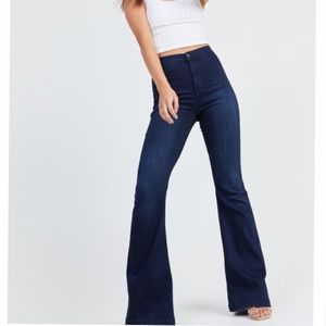 Altar’d State Bexley Flare Jeans Size 27/5 !